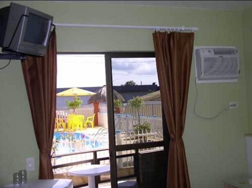 Hotel Pousada Mineirinho Balneário Praia do Leste Room photo